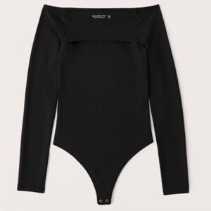 Abercrombie & Fitch off the shoulder bodysuit